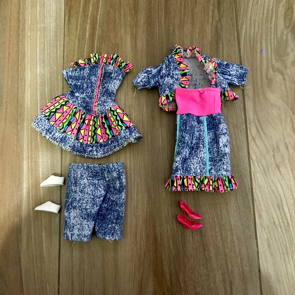 Vintage 1990 Barbie Jeans Week-End Fashions Set